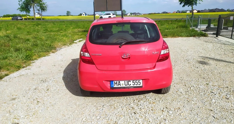 Hyundai i20 cena 13900 przebieg: 129000, rok produkcji 2010 z Legnica małe 37